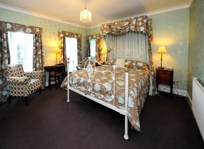 Swît Deuluol Pentref